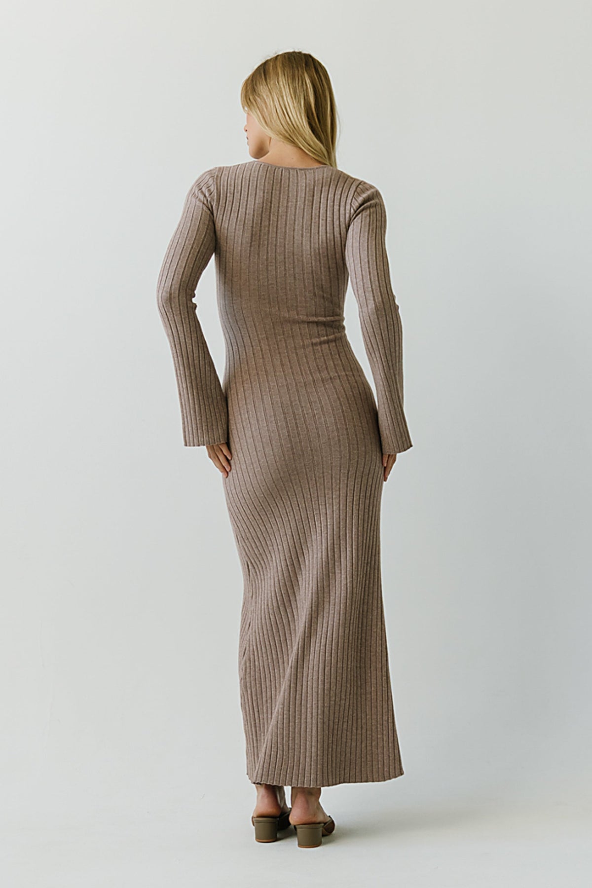 Ribbed Knit Maxi Dress with Bell Sleeves and Round Neckline