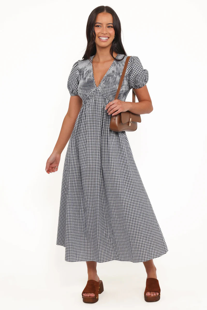 Women’s Short Sleeve Maxi Dress, Gingham V-Neck Flowy Dress